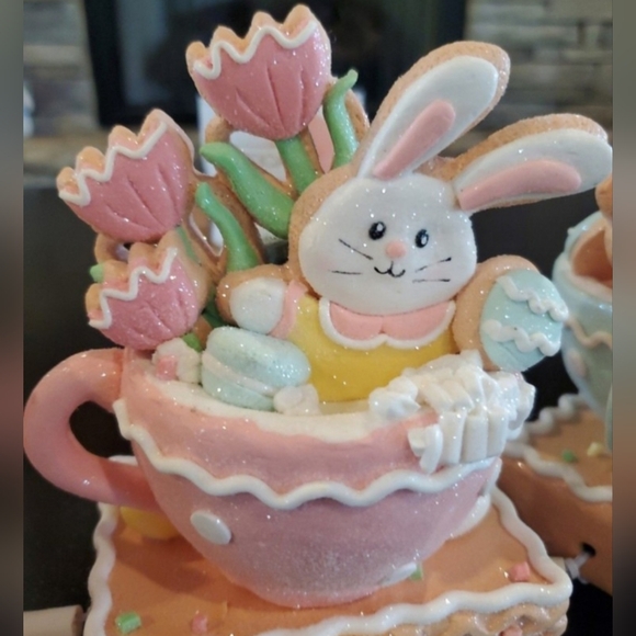 Pastel Easter Gingerbread Train-NWT - Picture 8 of 8